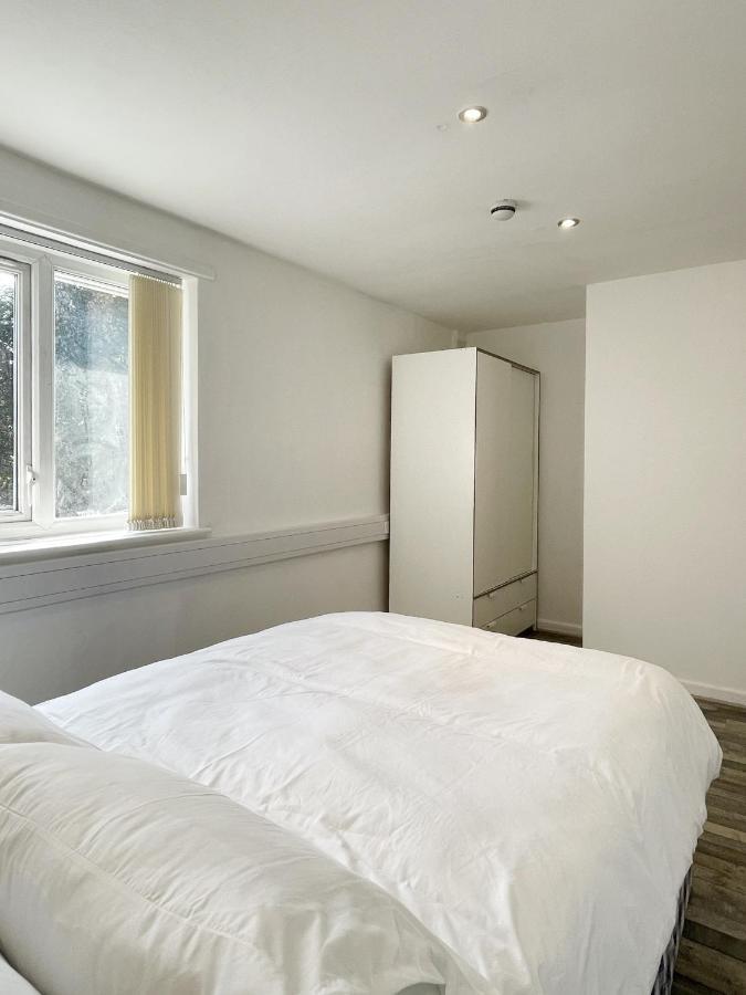 Апартаменты Bright, Warm & Cozy House In Harpurhey Манчестер Экстерьер фото