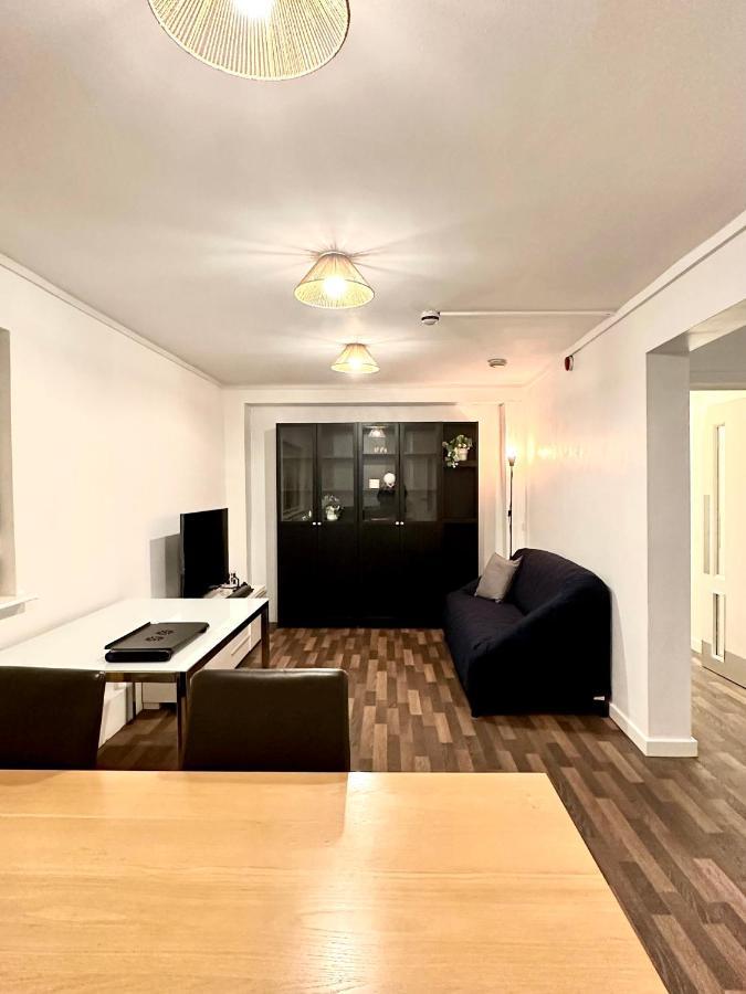 Апартаменты Bright, Warm & Cozy House In Harpurhey Манчестер Экстерьер фото