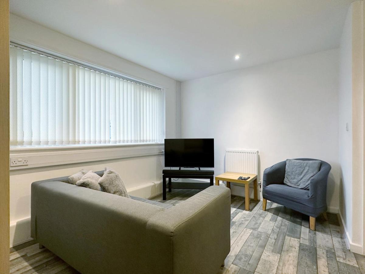 Апартаменты Bright, Warm & Cozy House In Harpurhey Манчестер Экстерьер фото